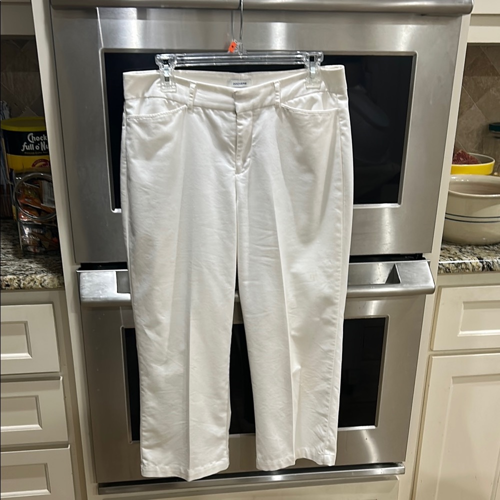 Dockers Women's White Capris